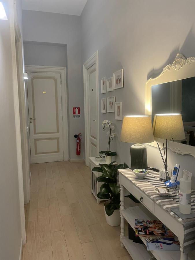 Ad Cavour Luxury Rooms - By Ad Roma Luaran gambar