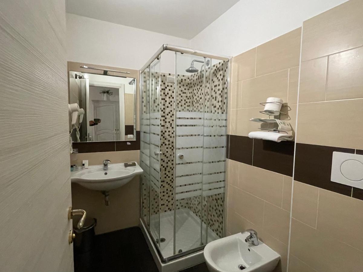 Ad Cavour Luxury Rooms - By Ad Roma Luaran gambar