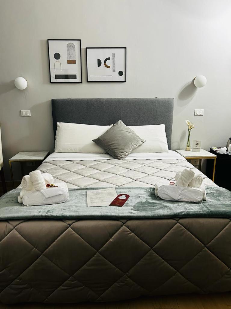 Ad Cavour Luxury Rooms - By Ad Roma Bilik gambar