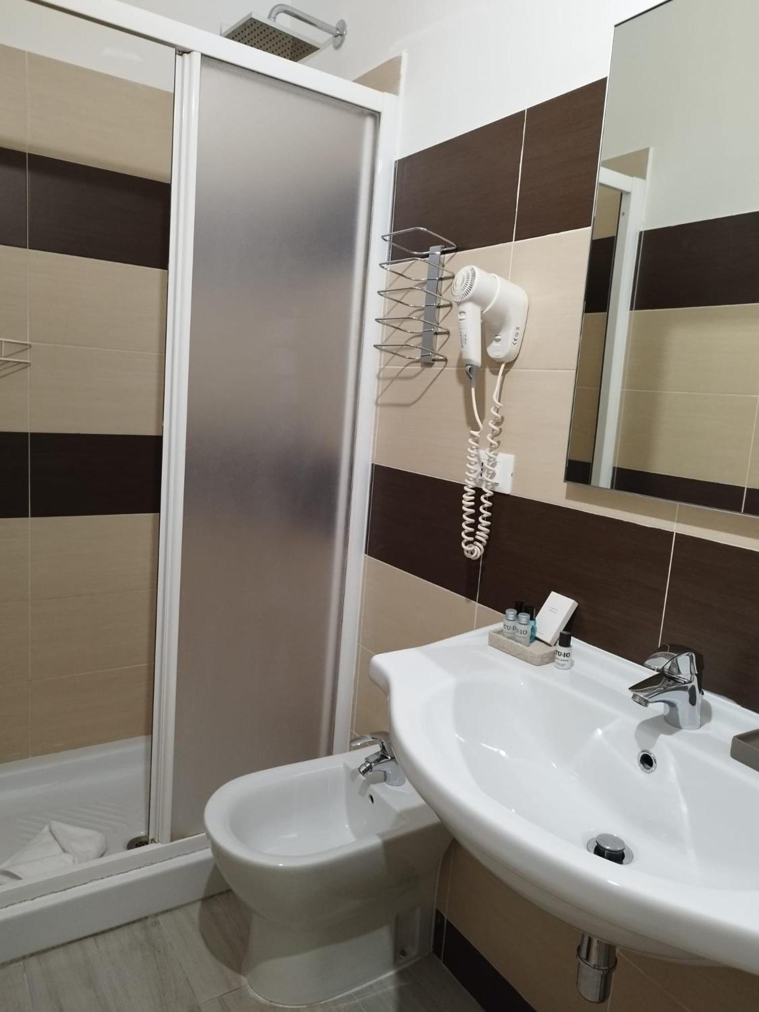 Ad Cavour Luxury Rooms - By Ad Roma Bilik gambar